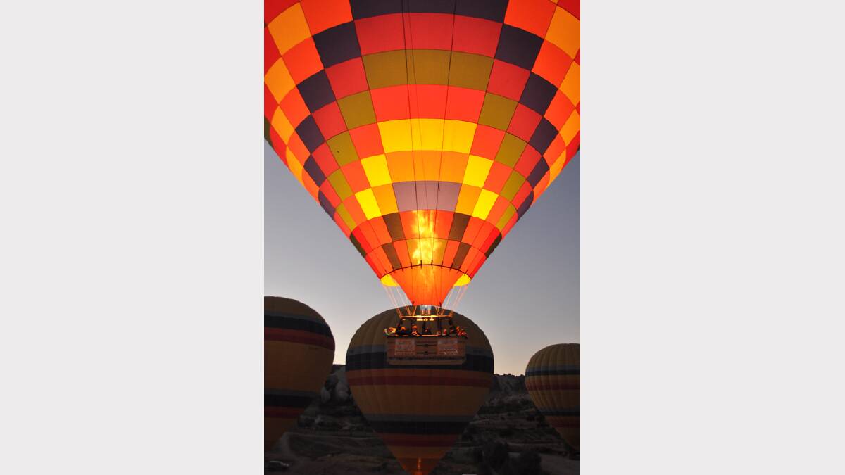 BALLOON GLOW: Highly commended pic in the A-grade open competition by Marguerite Lamb. 