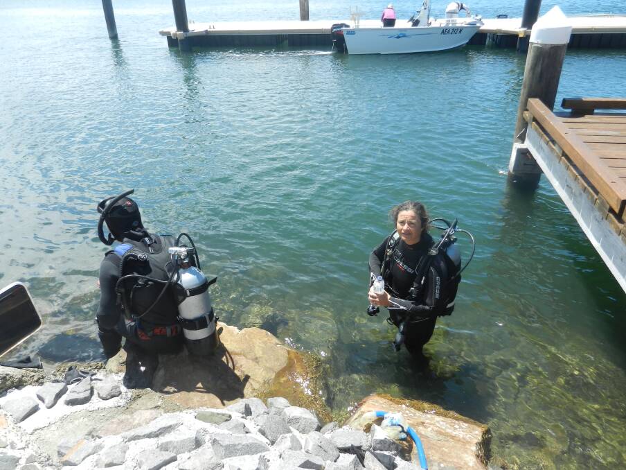 Diver, Suzanne Fiebig and her son Kaspar collected more than 90 bottles and drinking glasses out of the river, well down on last year's 600 plus haul.

