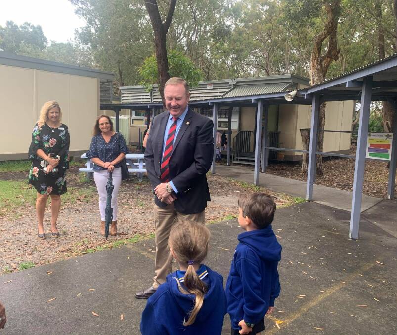 Member for Myall Lakes, Stephen Bromhead chats to Pacific Palms Public School students.