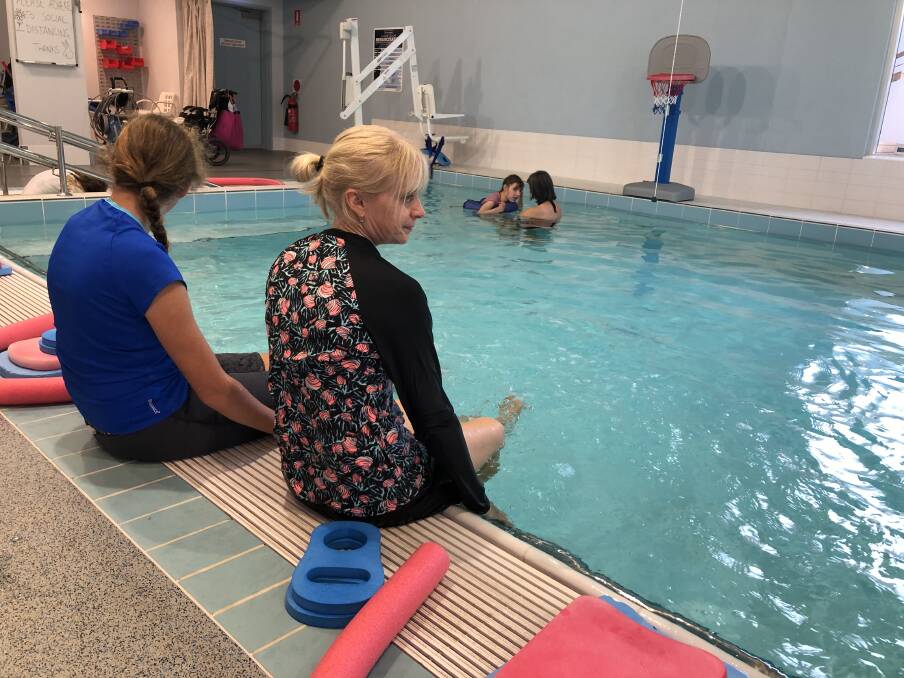 Students make a splash at Forster Private Hospital hydrotherapy pool
