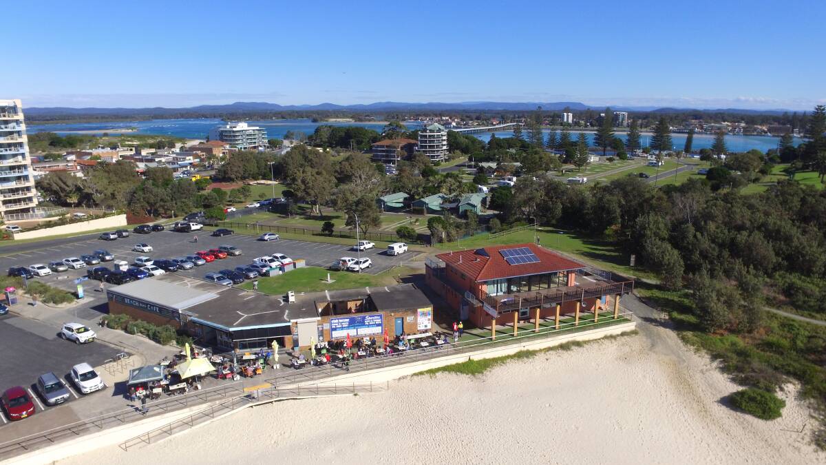 Forster Main Beach closes this week for sand shifting