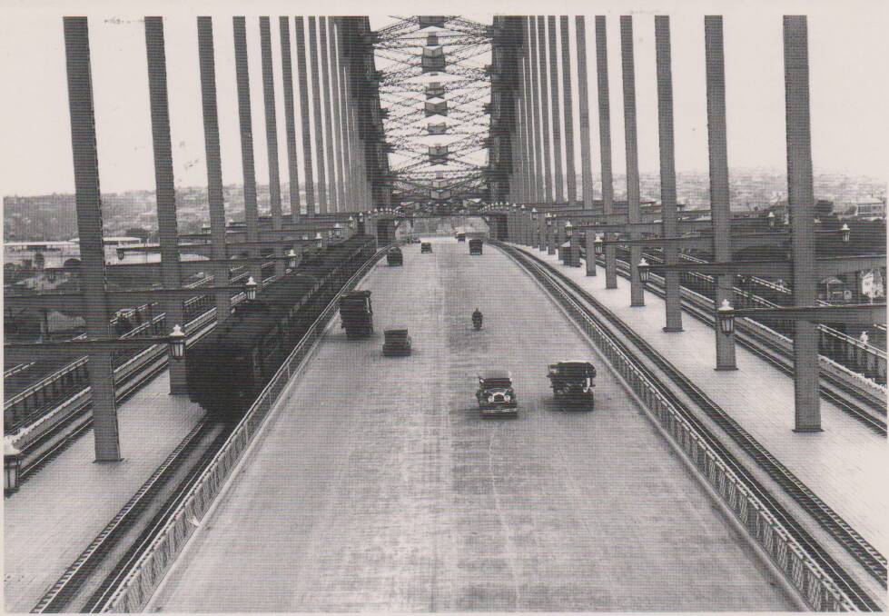 Harbour Bridge shortly after opening in 1932.