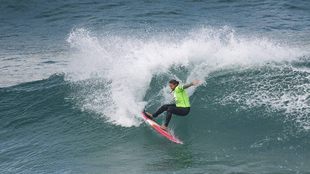 Pacific Palms' local, Mel Bartz, won the over-35 women's division for the second year in a row. Photo Ethan Smith/Surfing NSW.