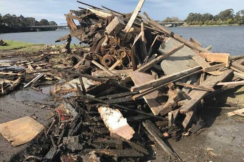 Vale ALMA G II: The pile of rubble that remained after she was pulled from the Shoalhaven River.