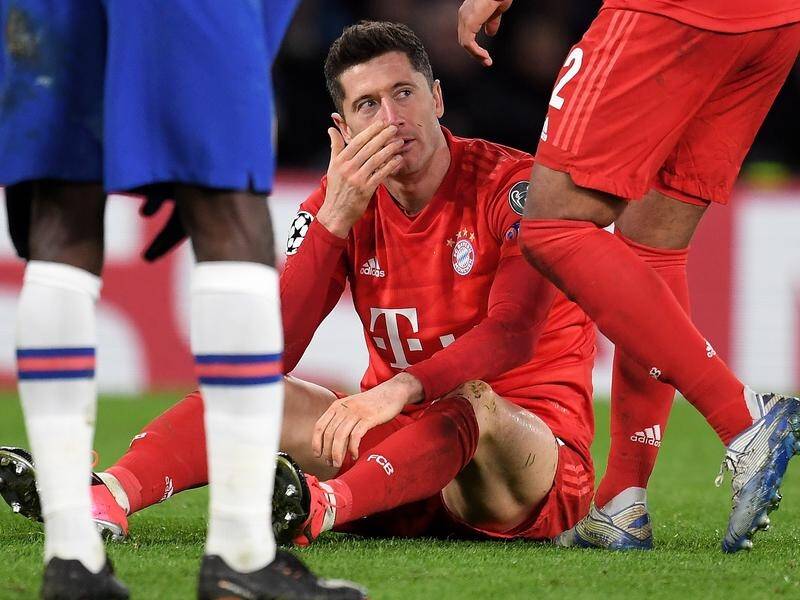 Robert Lewandowski finished Bayern Munich's match against Chelsea despite fracturing his left leg.