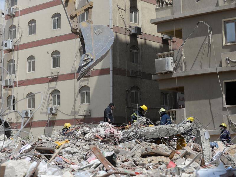 Egypt building collapse toll climbs to 18 | Great Lakes Advocate | Forster,  NSW
