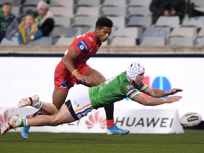 Jarrod Croker scored one of Canberra's four tries as the Raiders beat the Dragons 22-16.