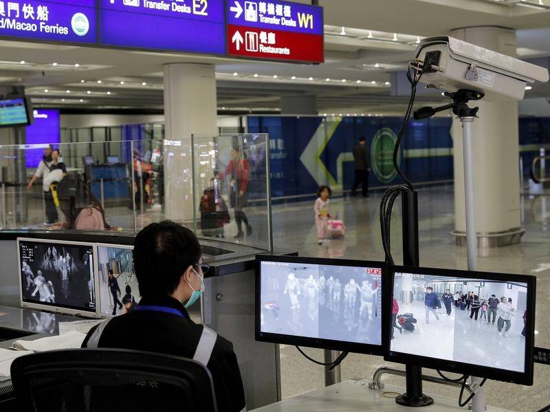 The US will join Hong Kong and other countries in scanning passengers for a new respiratory virus.