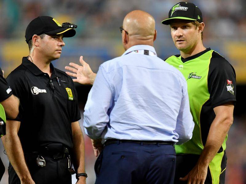 Sydney Thunder's BBL match with the Heat was unexpectedly called off after a blackout at the Gabba.