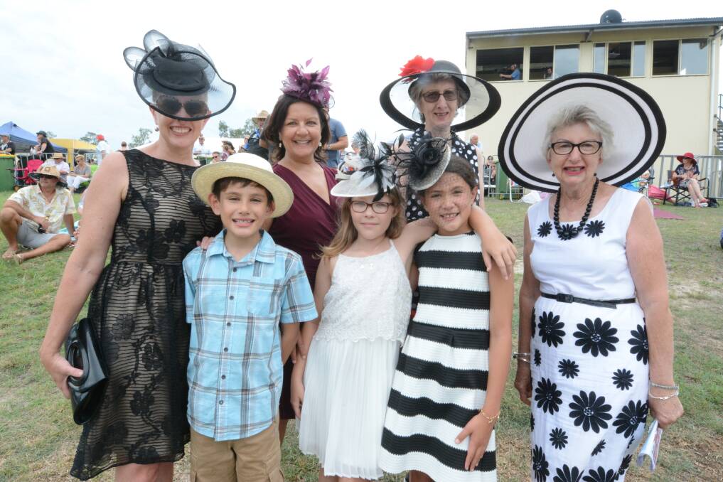 Vicky Dorian, Irene Johnson, Sophie Stevens, Laura, Selina and Harrison Chin and June Stevens at the 2017 Seafood Race Day.