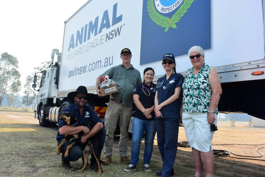 Animal Welfare League NSW's Dan Naethuys, president Dr David Hope, Chloe Crass, Dr Sophie Baron and Manning Great Lakes branch president, Marg Steel with the mobile clinic at Taree Showground. 